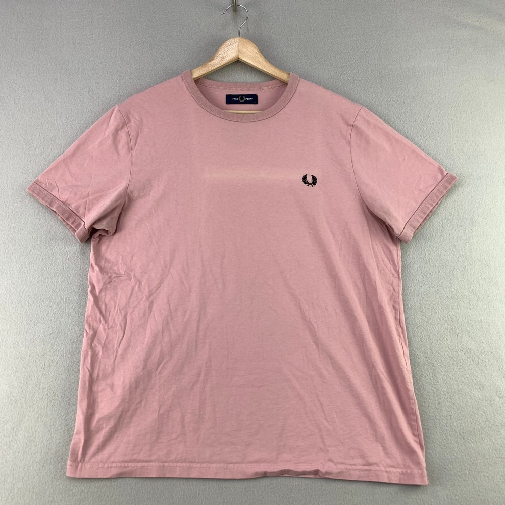 Fred Perry Crew Neck T-Shirt Mens Large Pink Short Sleeve Laurel Wreath